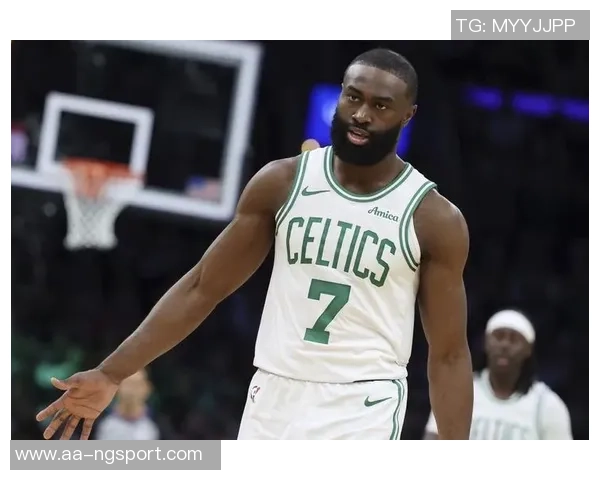 杰伦布朗主动请缨防守小卡背后的勇气与决心解析