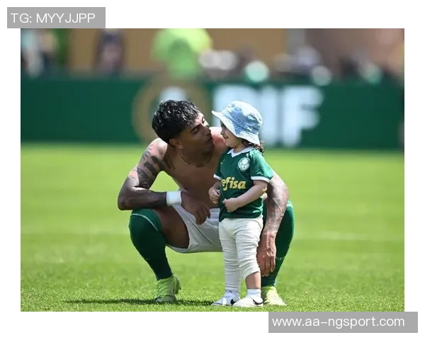 帕尔梅拉斯主帅高度评价21岁小将阿兰呼吁俱乐部给予涨薪待遇 帕尔梅拉斯主帅高度评价21岁小将阿兰呼吁俱乐部给予涨薪待遇