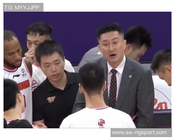 迪林厄姆半场狂砍15分5助攻2抢断展现超强实力引发热议