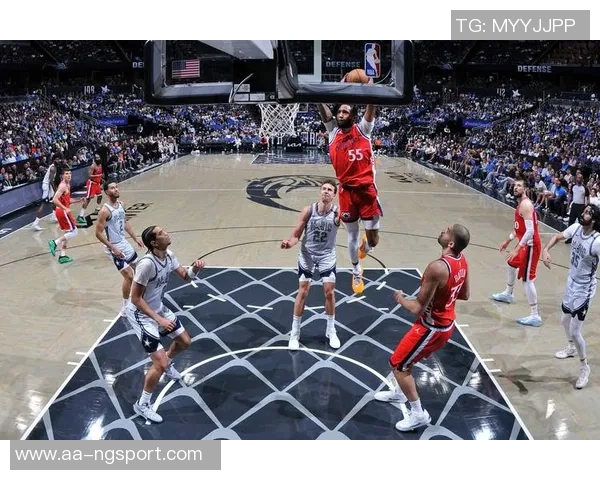 快船拒绝超27年合同但仍有球队对祖巴茨和小琼斯表示兴趣