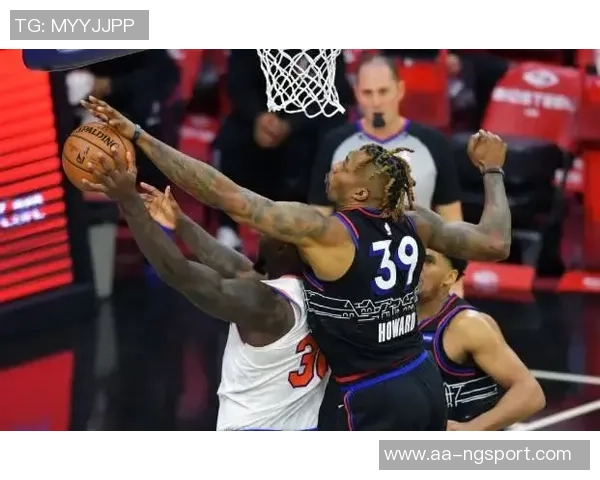 爱德华兹第三节火力全开9中7狂砍21分三节合计31分5篮板表现惊艳